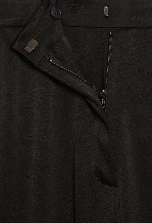 Pantalón de traje satinado negro