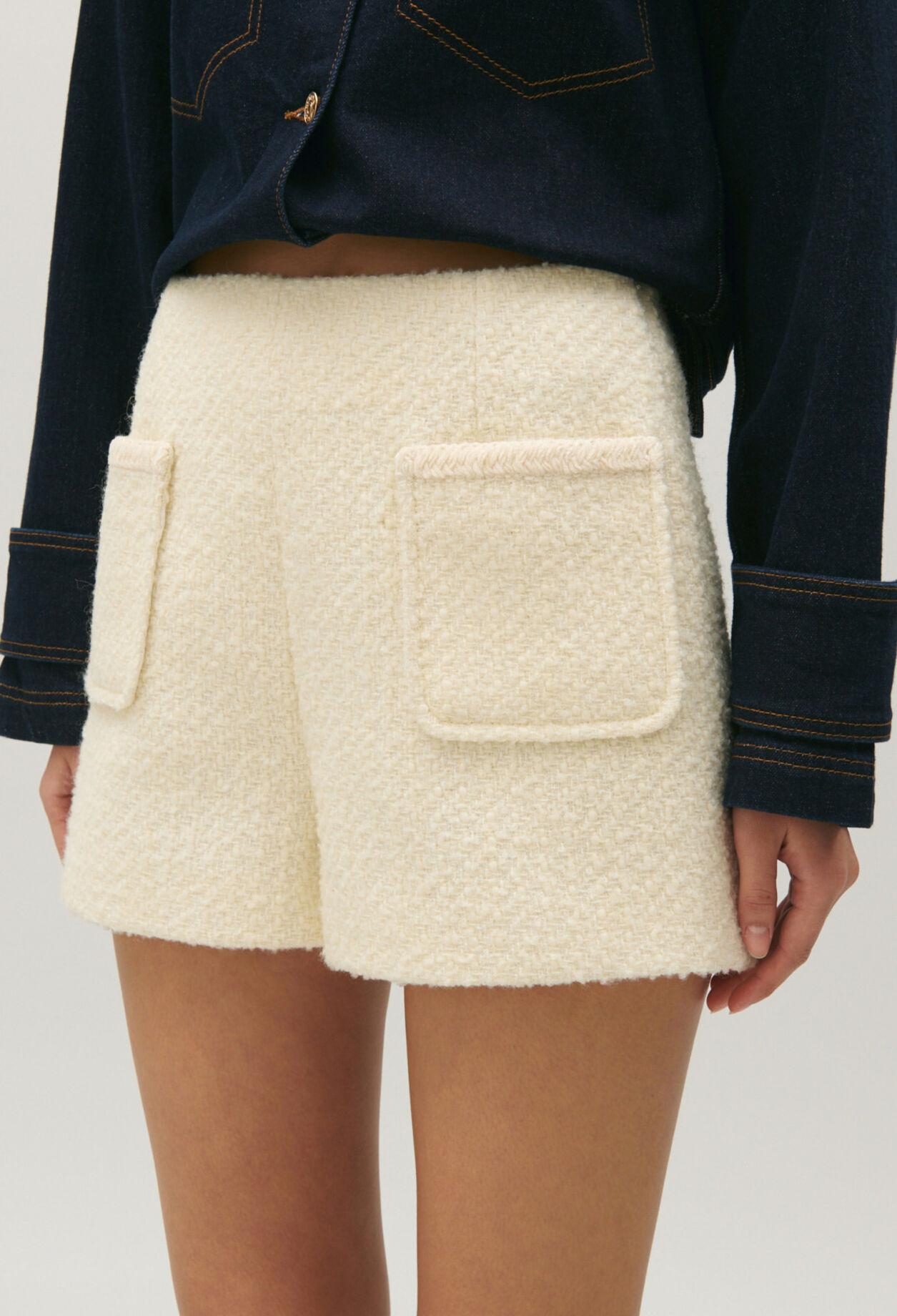 Short de tweed marfil 