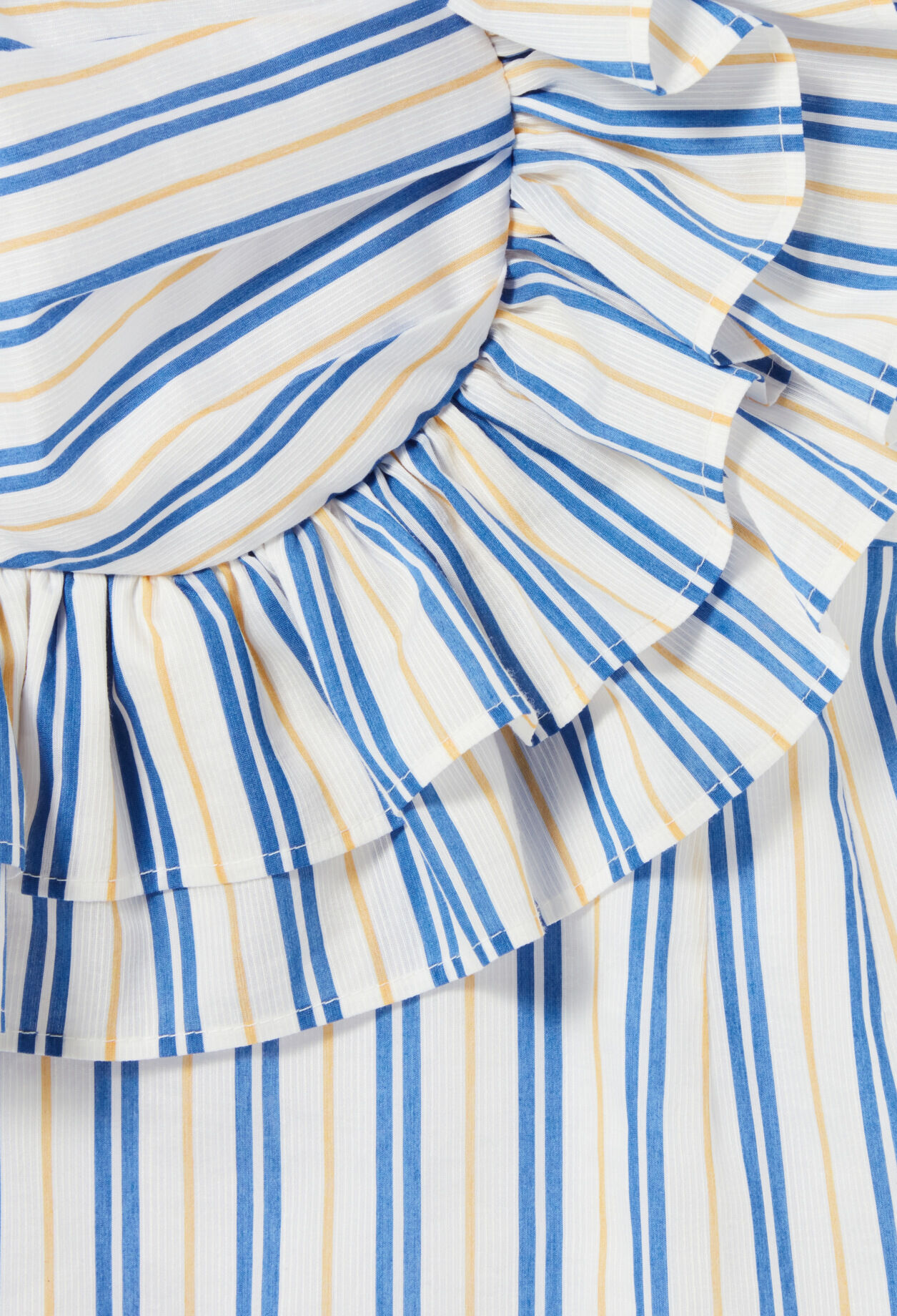 Vestido corto con volantes