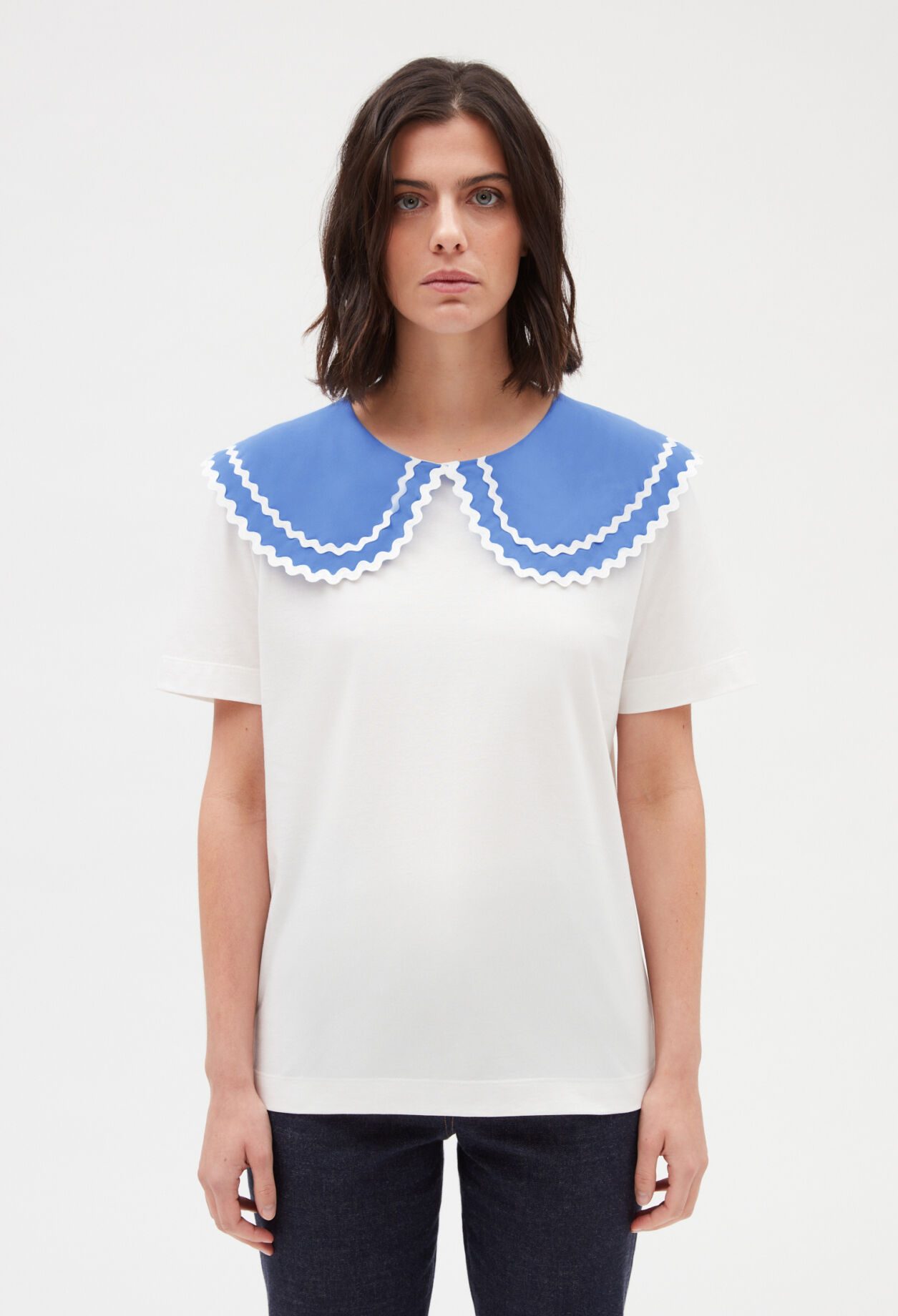Camiseta cuello Peter Pan en crudo