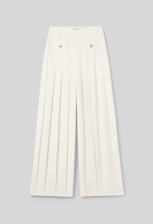 Pantalón amplio con pliegues