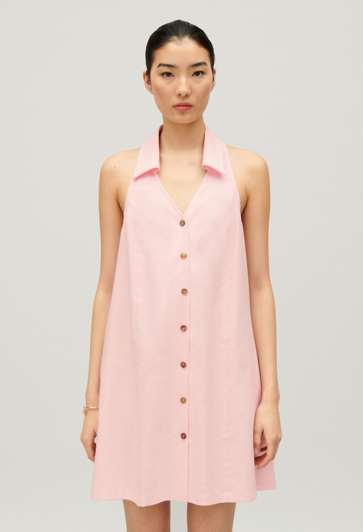 Vestido corto babydoll abotonado