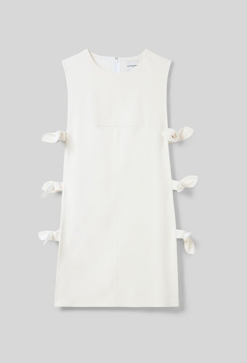 Vestido corto con lazos