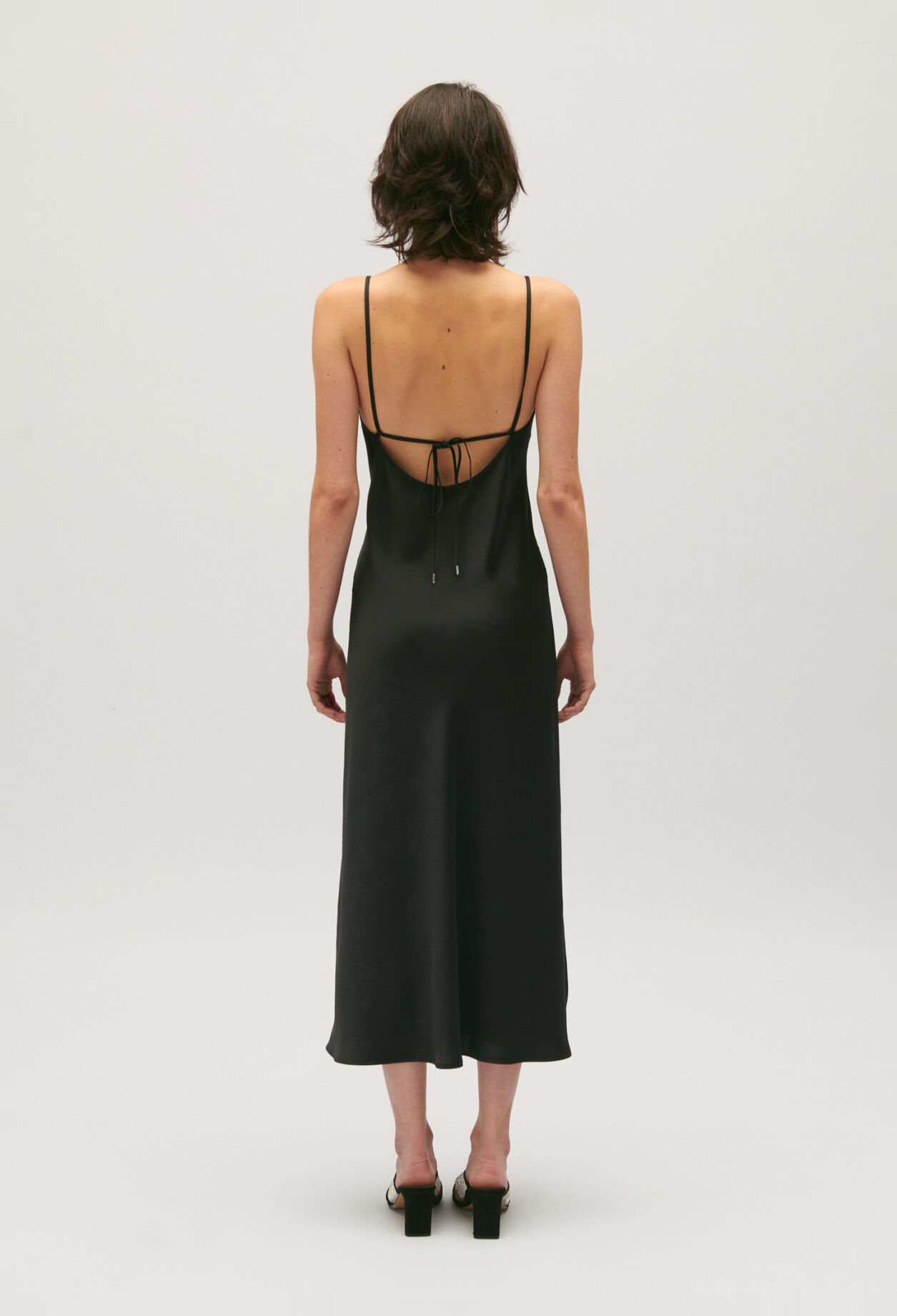 Vestido midi picard&iacute;as negro 