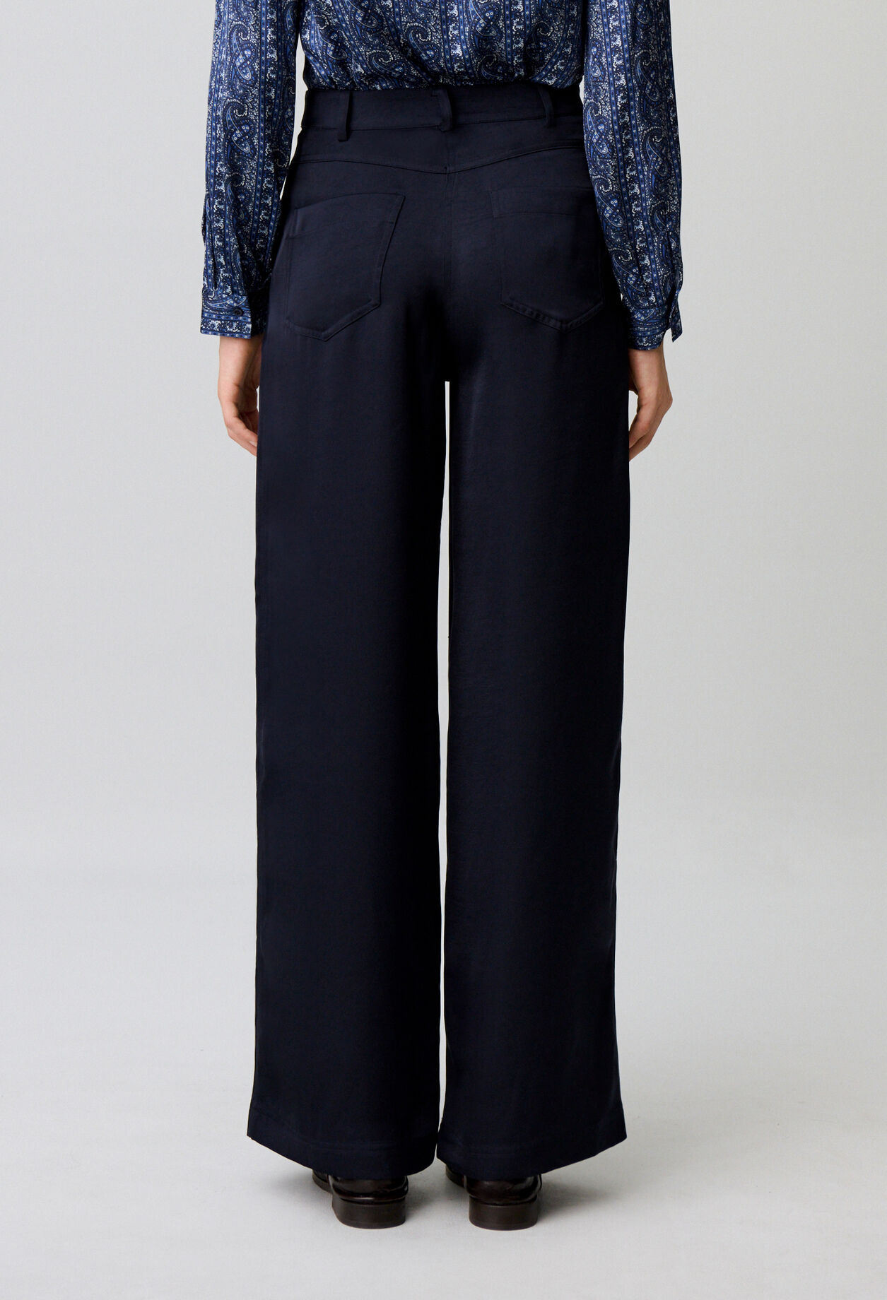 Pantal&oacute;n recto satinado
