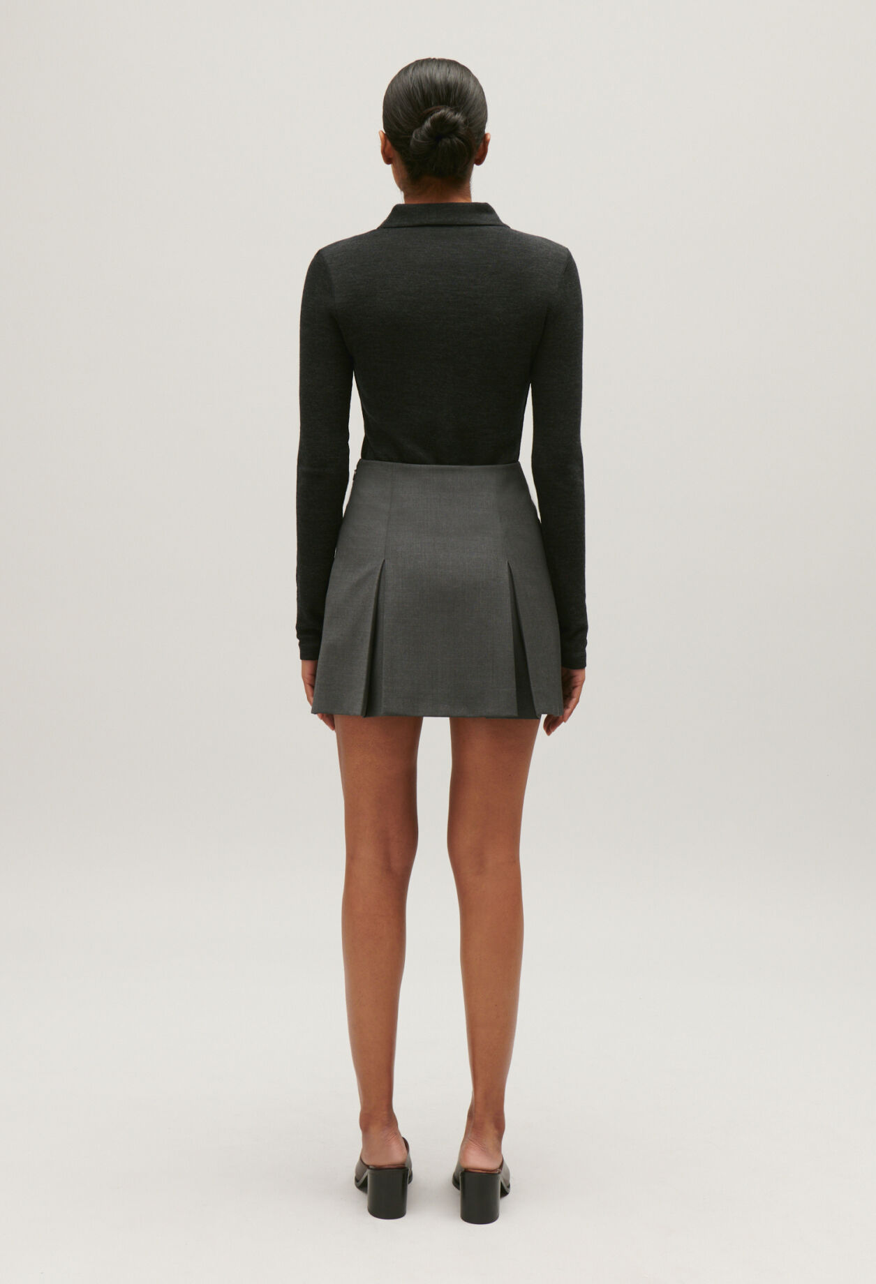 Falda corta gris chiné