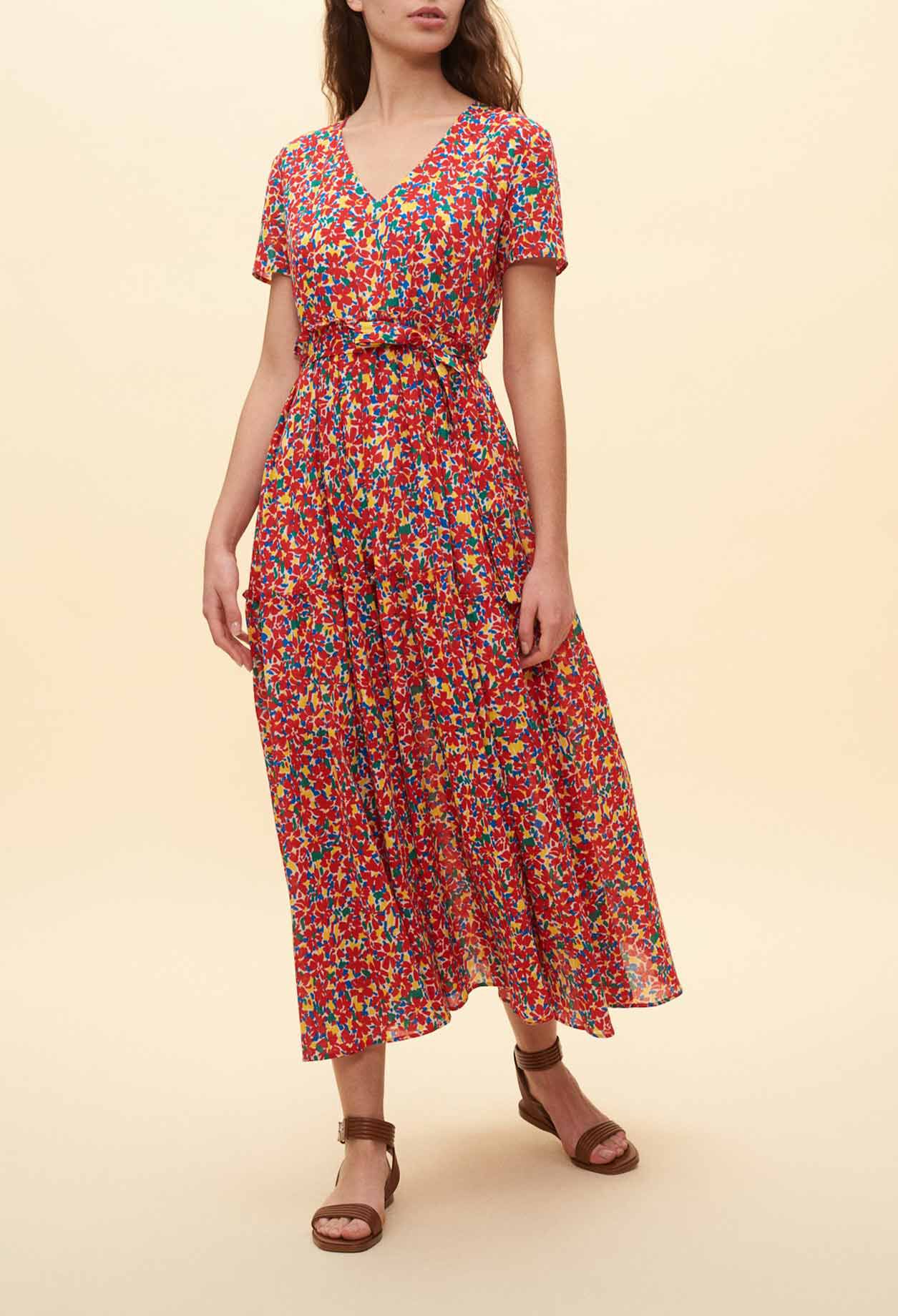 Vestido de flores con fruncidos