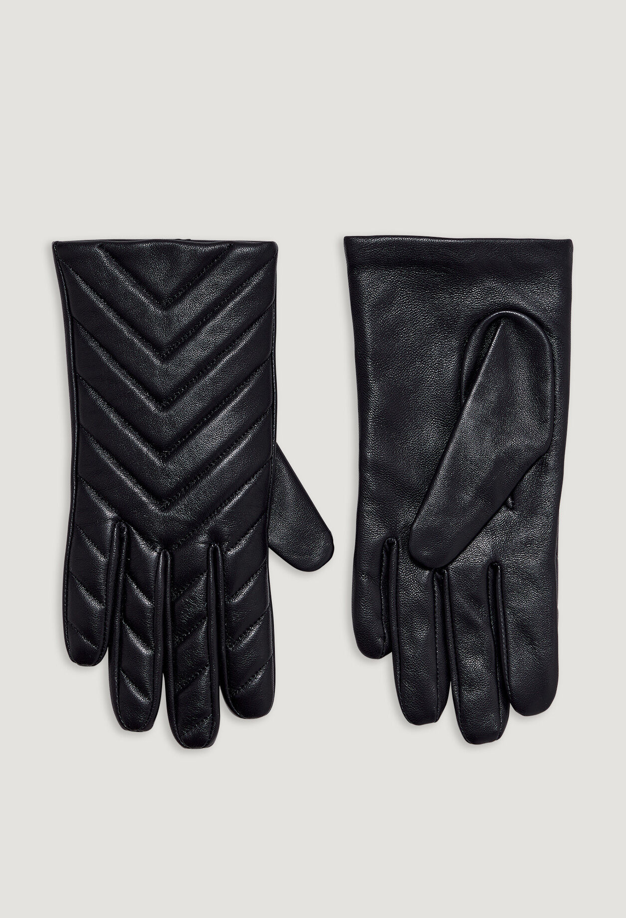 Guantes de piel negros