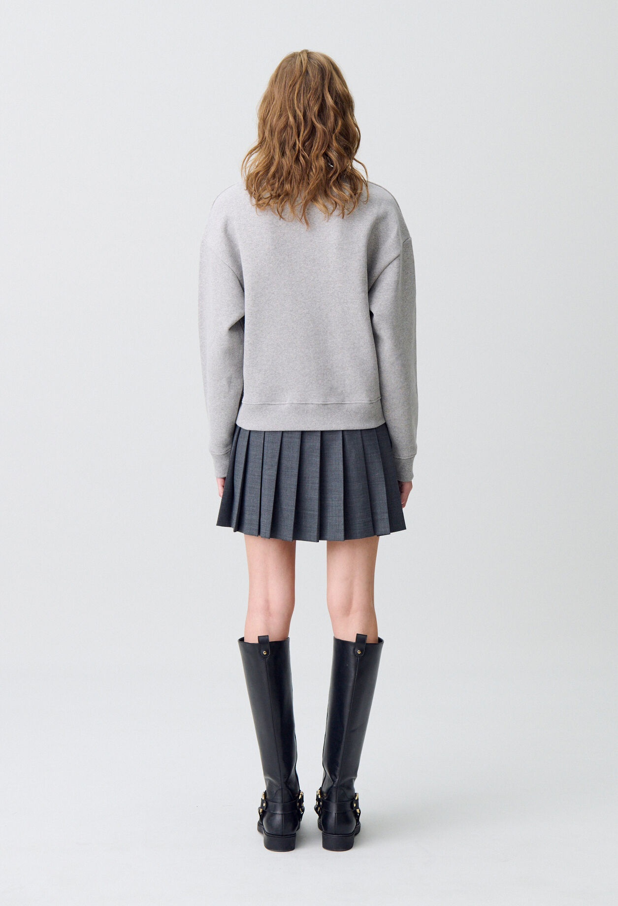 Sudadera con cuello pañuelo