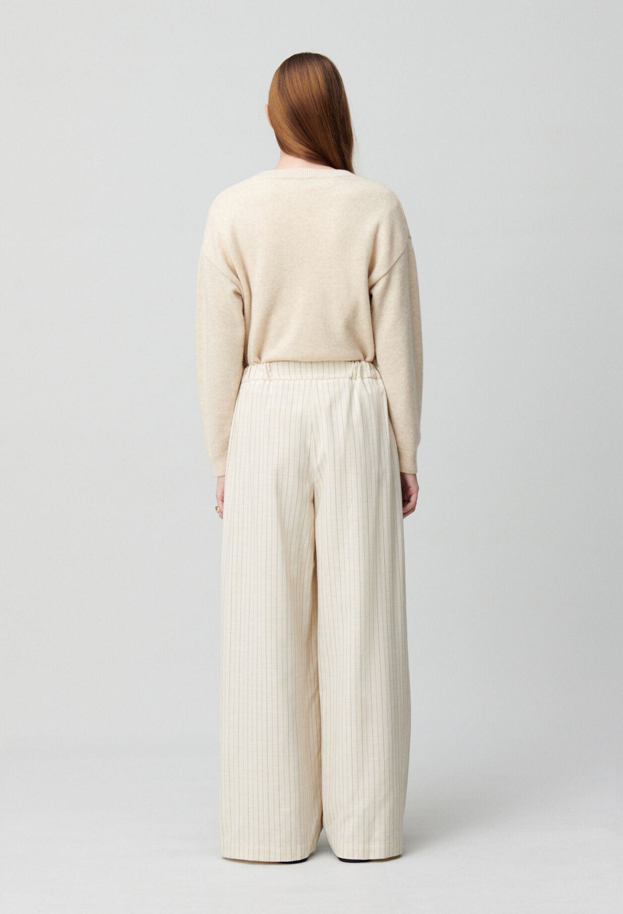 Pantalón ancho a rayas