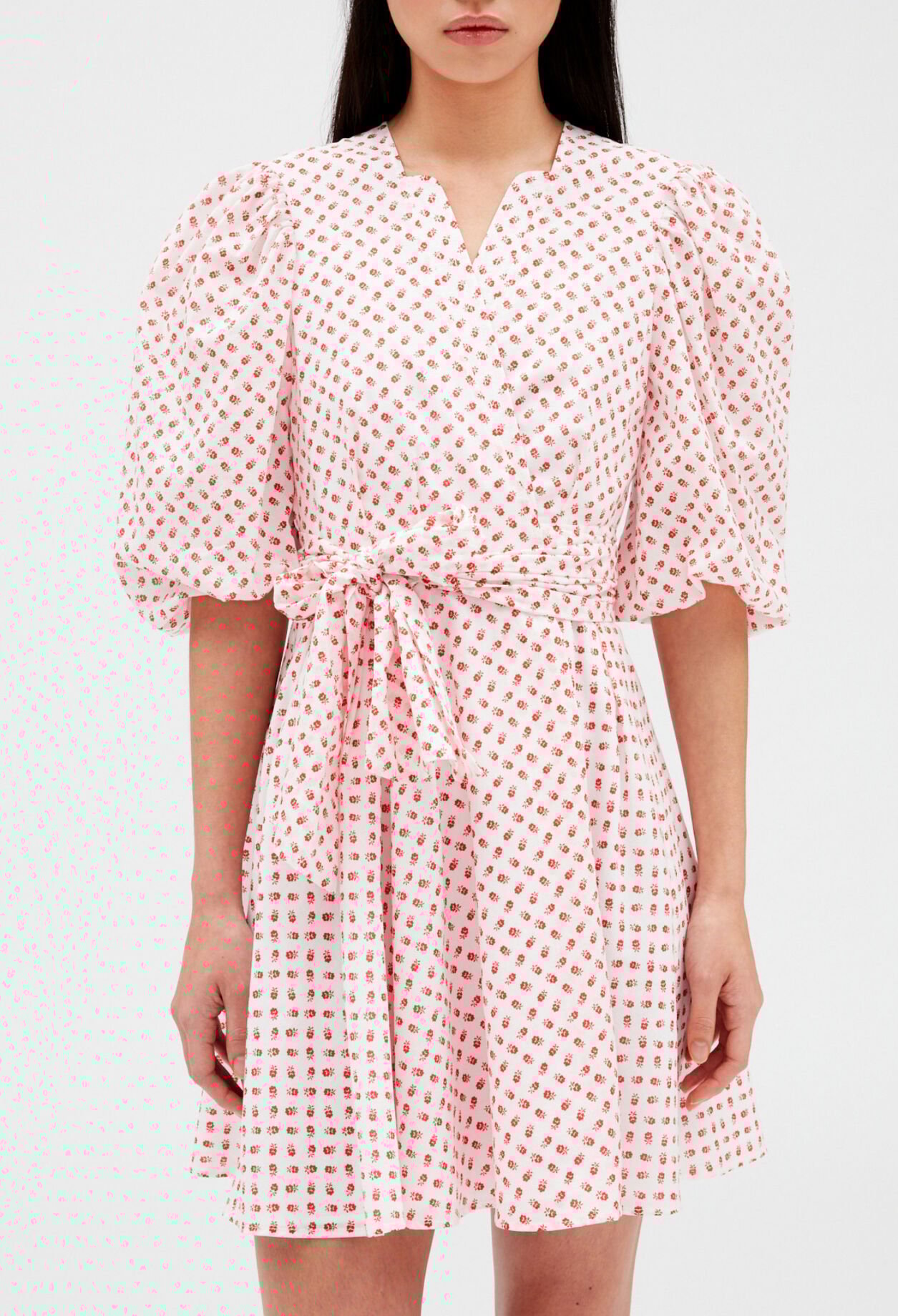 Vestido corto cruzado