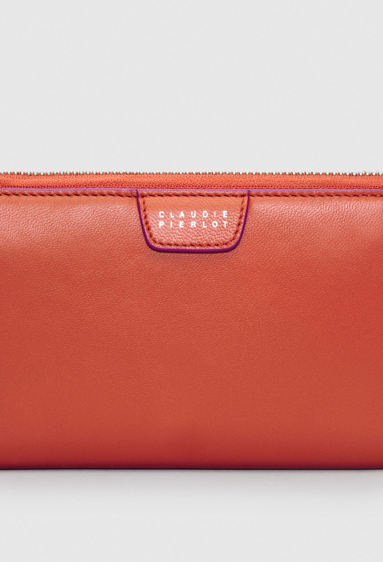 Cartera de cuero