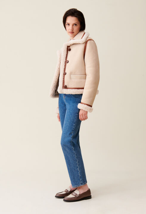Chaqueta de piel lanosa beige