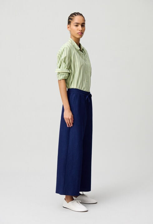 Pantalón ancho y ligero