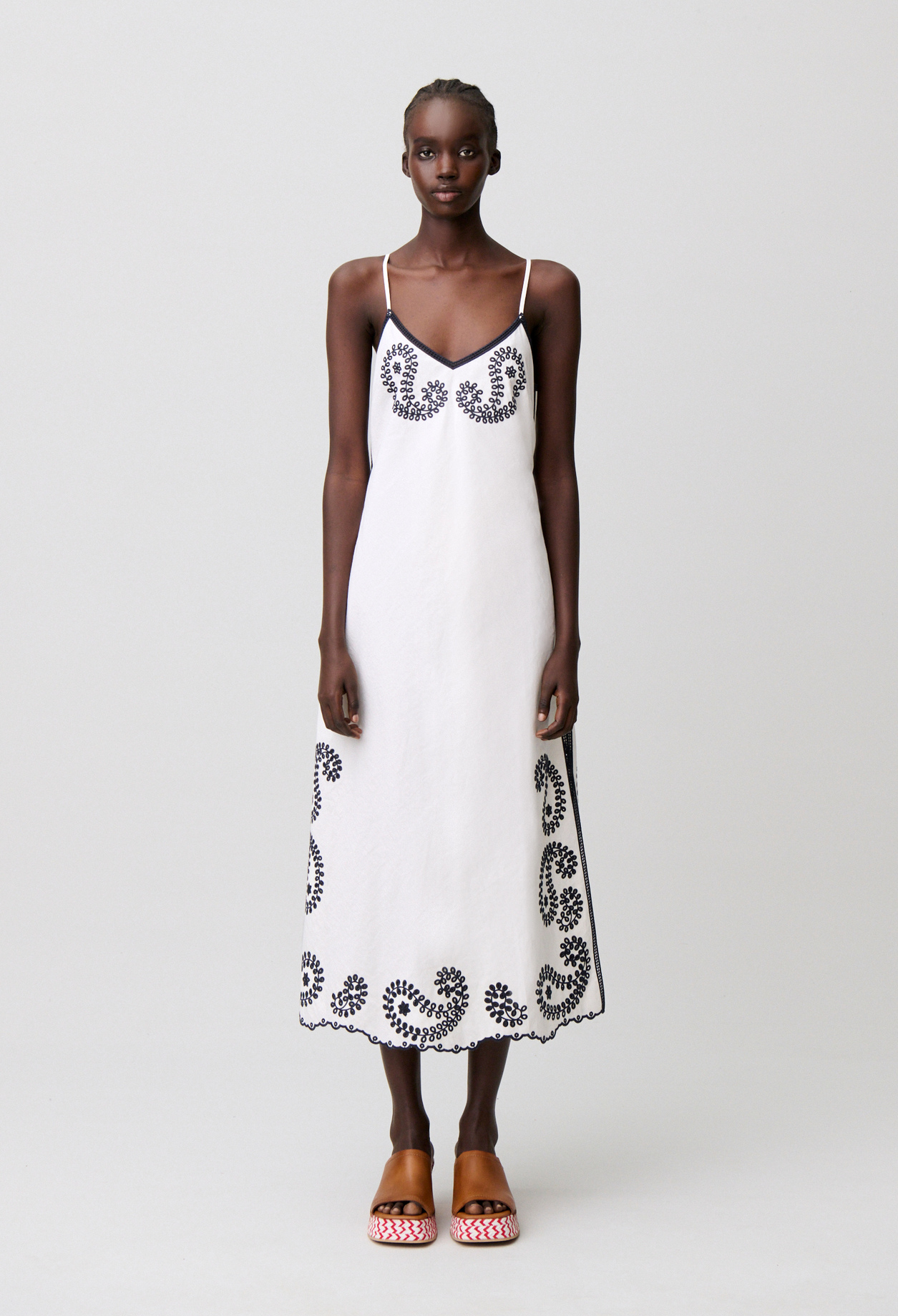 Vestido con bordados calados - Mujer - Dos tonos - Claudie Pierlot